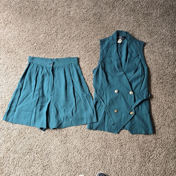 Vintage Green Pleated Two-Piece Set for Work - Picture 1 of 6